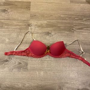 Victoria’s Secret bra
